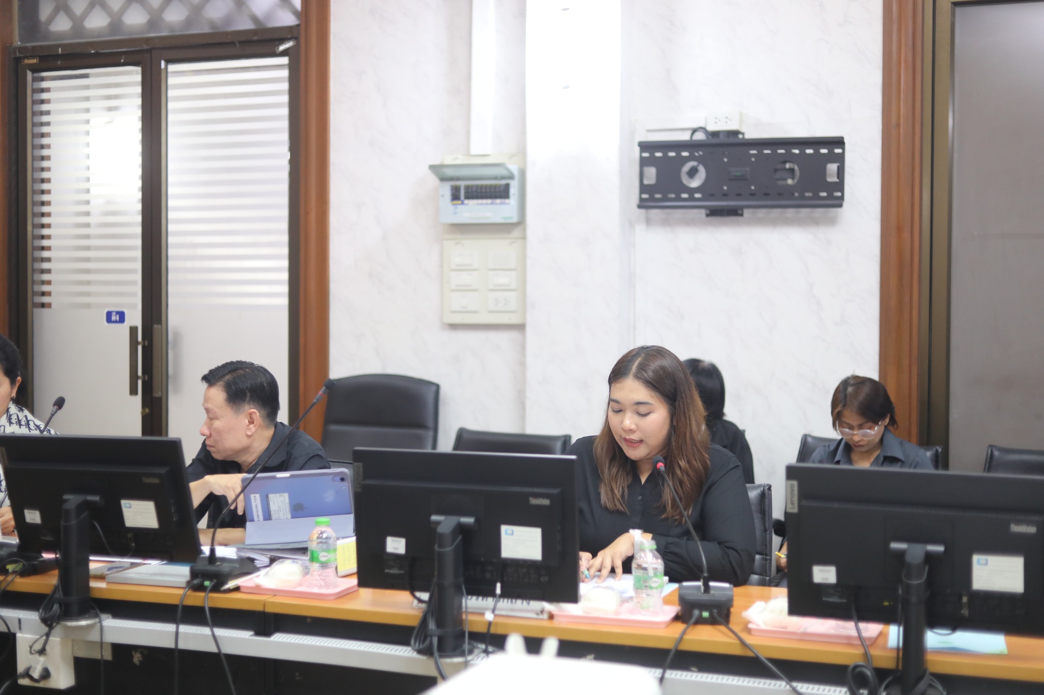 title - ประชุมคณะทำงานจัดวางระบบควบคุมภายใน และบริหารความเสี่ยงของสำนักงานการปฏิรูปที่ดินเพื่อเกษตรกรรม ครั้งที่ 1/2569 พร้อมประชุมผ่านระบบออนไลน์ ZOOM Meeting 